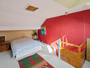 Photo 11- click for photo gallery
